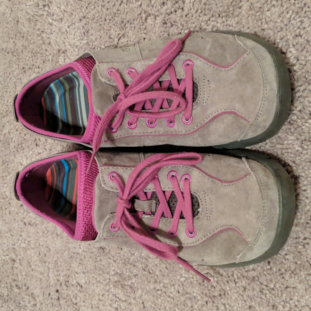 Women's Dansko shoes